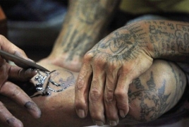 Опасность и риски нательных татуировок