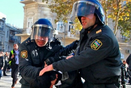 Протестующих против подорожания и безработицы азербайджанцев разогнали перцовым газом