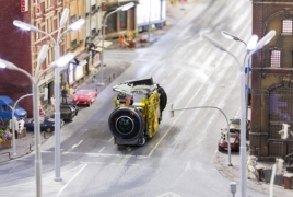 Google sends Street View cameras to largest model railway