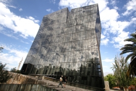 Chilean architect Alejandro Aravena wins prestigious 2016 Pritzker Prize