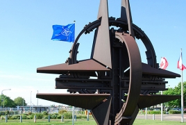 НАТО отправит в Эгейское море дополнительные военные силы для «противодействия» кризису беженцев