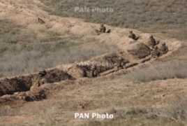 Азербайджанцы продолжают обстреливать армянские позиции и населенные пункты из танков, пушек и «Града»