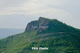 Azerbaijan opens 16 bursts of gunfire along Armenia border overnight