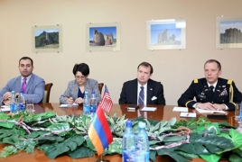 Глава Минобороны РА представил послу США военные преступления Баку против армянских военнослужащих и мирного населения