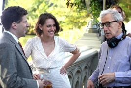 Jesse Eisenberg, Kristen Stewart in Woody Allen's “Cafe Society” trailer