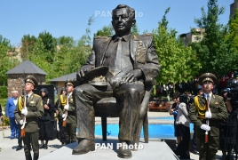 Երևանում բացվել է մարշալ Համազասպ Բաբաջանյանի արձանը