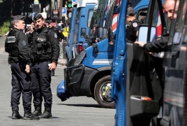 Французская полиция задержала российских фанатов: Один человек депортирован