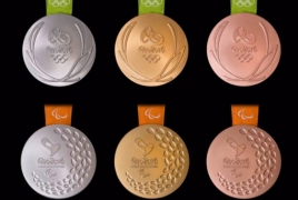Медали Олимпийских игр-2016 представили в Рио-де-Жанейро