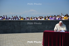 Memory can never be distorted: Pope at Genocide memorial