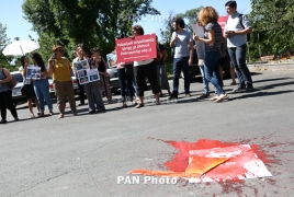 Ընտանեկան բռնության և դատական սխալների դեմ բողոքի ցույց՝ Երևանում