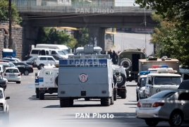 Захватившие полк ППС в Ереване планируют ответить на требования СНБ РА до вечера