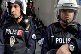 При взрыве самодельной бомбы в Турции погибли трое полицейских