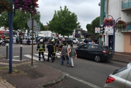 2 attackers, 1 hostage killed in French church siege: police