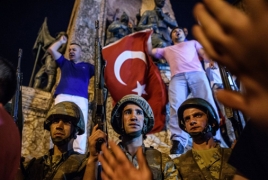Суд Стамбула освободил 758 военных, задержанных после попытки переворота