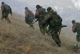 Разведчики российской военной базы в Армении учатся преодолевать горные реки и каньоны