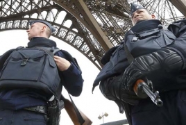 Группа людей в Париже подожгла автобус, выкрикивая исламистские лозунги