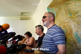 Оппозиционер Алек Енигомшян освобожден из-под стражи в Ереване