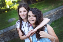 Армению на «Детском Евровидении 2016» представят Мэри Варданян и Анаит Адамян