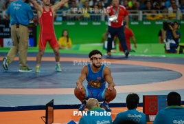 Armenia to award silver medalist Arutyunyan like Olympic champion