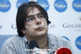 Оппозиционер Жирайр Сефилян призвал гражданского активиста Андриаса Гукасяна прекратить голодовку