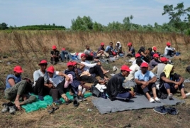 Hungary to stem migrant flow with second fence on Serbian border