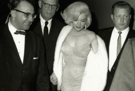В США выставят на аукцион легендарное платье Мэрилин Монро со дня рождения Кеннеди