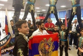 Армянскому борцу Миграну Арутюняну в Красноярске  подарили чек на сумму 2.5 млн рублей