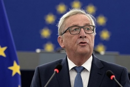 Юнкер: Евросоюзу пора создать военный блок