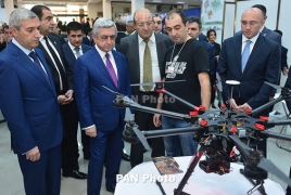 Президенту Армении представили ход внедрения военных технологий на Digitec-2016