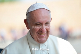 Папа римский отслужил мессу на полупустом стадионе в Тбилиси