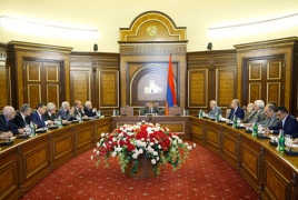 Премьеру Армении представили проблемы в сфере строительства
