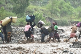Hurricane Matthew kills scores in Haiti, lashes Florida