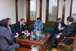 Глава Минобороны РА и посол ИРИ обсудили армяно-иранское военное сотрудничество
