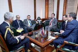 Министр обороны Армении: Есть большой потенциал для развития армяно-французского взаимодействия