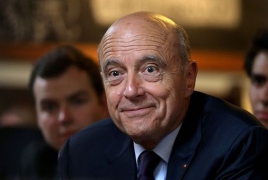 Ex-PM Juppe favorite to win French primaries, poll suggests