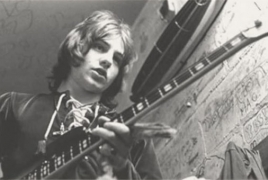 King Crimson frontman Greg Lake dies at 69