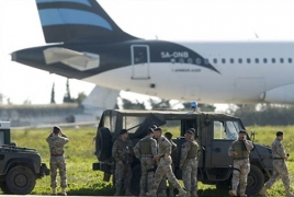 СМИ: Захватчики ливийского пассажирского самолета выдвинули требования