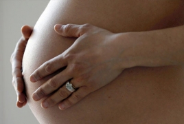Pregnant British man to be the first male in UK to give birth