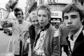 Steve Jones talks possibility of another Sex Pistols reunion