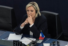 Марин Ле Пен выступила за выход Франции из зоны евро