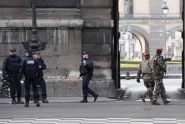 СМИ: Совершивший теракт у Лувра - выходец из Египта