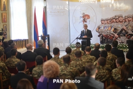 Президент Армении встретился с солдатами в день праздника Святого полководца Саркиса