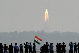 Индийская ракета успешно вывела на орбиту рекордные 104 спутника