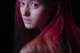 World's first color-changing hair dye reacts to your environment