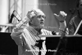 Президент Армении поздравил всемирно известного композитора  Мишеля Леграна с 85-летием