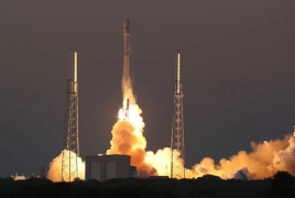 SpaceX отправит двух космических туристов на Луну в 2018 году