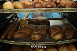 В Екатеринбурге бизнесмен-армянин прекратил бесплатную раздачу хлеба из-за негативной реакции «нуждающихся»