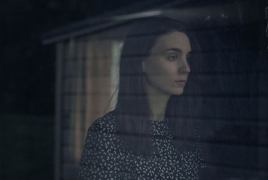 “A Ghost Story” 1st trailer features Casey Affleck, Rooney Mara