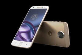 Lenovo reportedly brings back the headphone jack in Moto Z2 Force