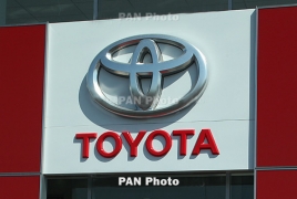 Toyota testing hydrogen fuel-cell powered semi truck